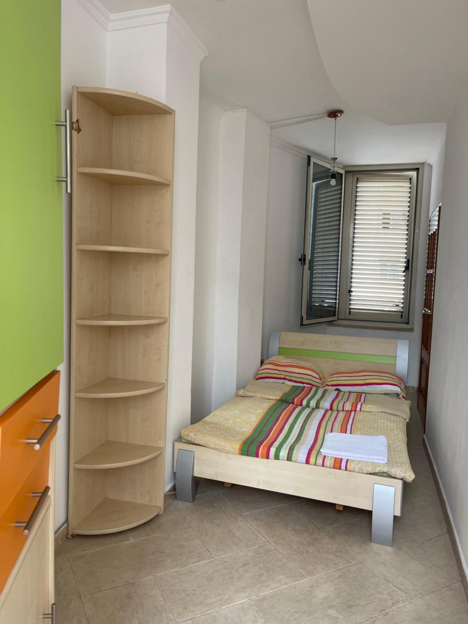 Albjona Guesthouse Tirana Camera foto