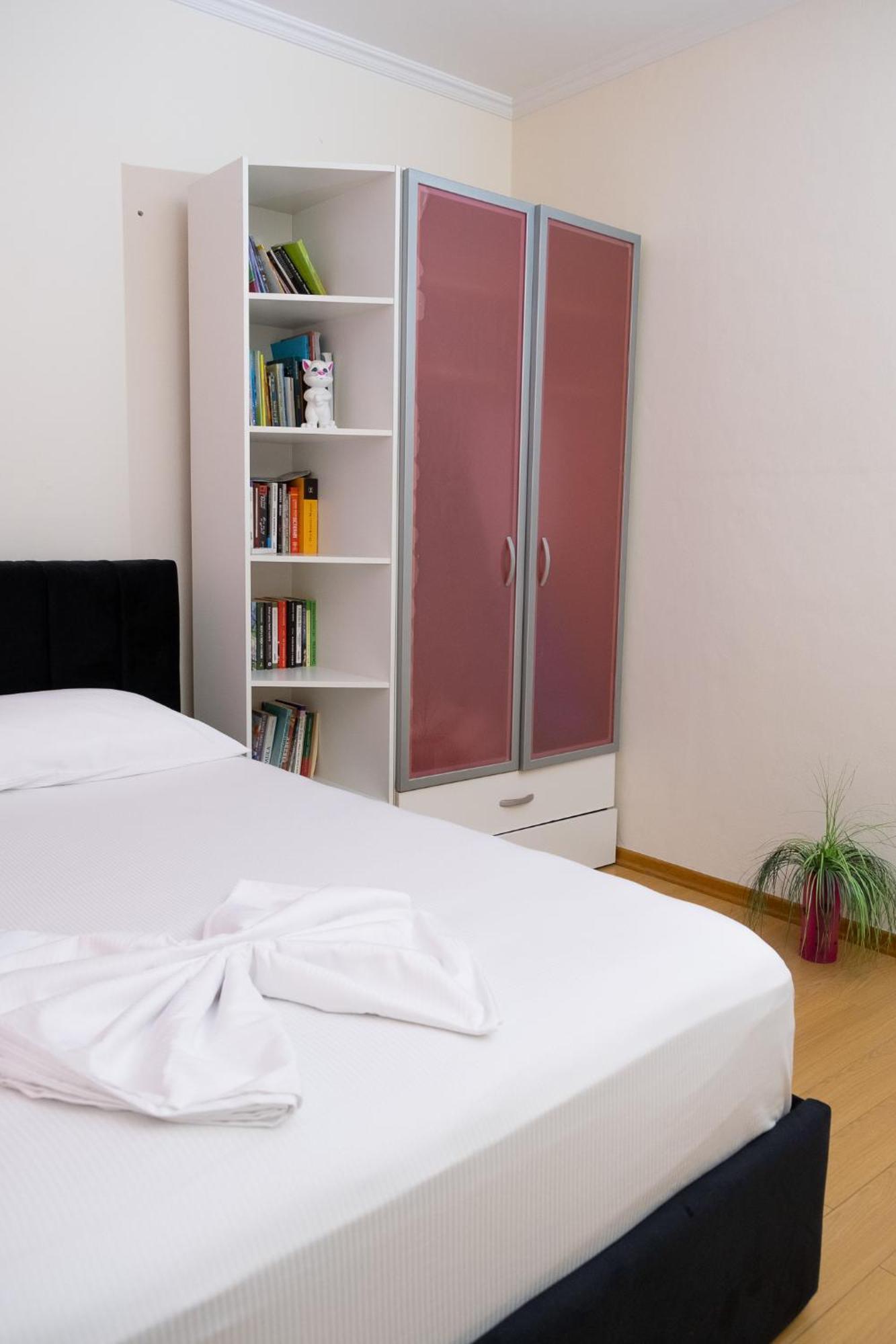 Albjona Guesthouse Tirana Esterno foto